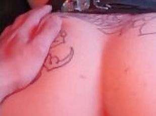 Levrette, Amateur, Fellation, Ejaculation sur le corps, Hardcore, Point de vue, Goth, Brunette, Tatouage