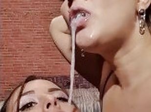 Liza get her mouth full with saliva