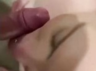 Dick sucking beauty