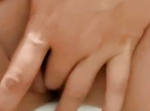 Bading, Onani, Orgasme, Offentlig, Amatør, Milf, Fingret, Pov, Alene, Virkelig