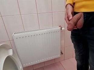 Pisser, Public, Giclée, Amateur, Ados, Bukkake, Toilette, Solo