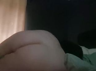 Horny fat bitch fucks dildo