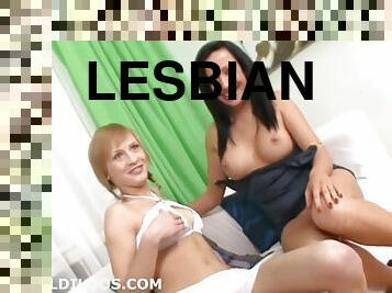 fisting, lesbienne, jouet, blonde, brunette