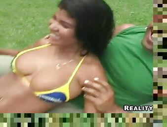 Bust brazilian babes nailed outdoors after taking off her bikini