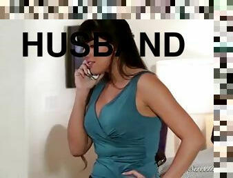 Seducing husbands assistant