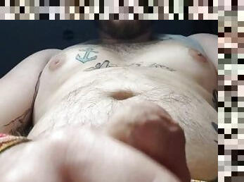 SEXY BEAR UNCUT HANDJOB AND CUMSHOT