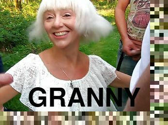 en-plein-air, mature, fellation, ejaculation-sur-le-corps, granny, hardcore, pornstar, maman, sexe-de-groupe, blonde