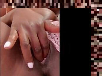 gros-nichons, masturbation, chatte-pussy, ébène, black, seins, bout-a-bout