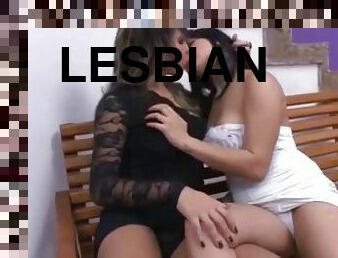 lésbicas, brasil, beijando