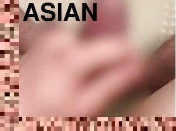 ????????????????? / Asian guy masturbates in the bathroom