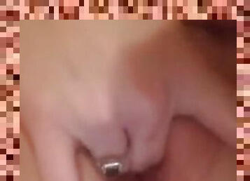 34 yo slut milf fingers worn out pussy and ass until cum