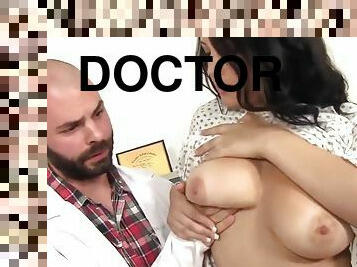 velike-sise, lutke, pušenje, doktor, mame-koje-bih-jebao, žestoko, porno-zvijezde, prekrasne