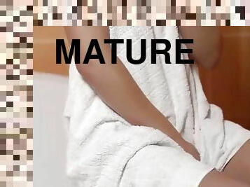 mandi, tua, remaja, gambarvideo-porno-secara-eksplisit-dan-intens, muda-diatas-18, lebih-tua, mandi-shower, tua-dan-muda