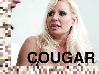 Sexual cougar Michelle Thorne filthy sex video