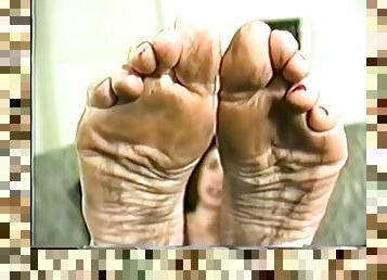Dirty foot girl 004