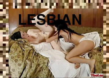 Cassandra Nix and Veruca James lesbian on the couch