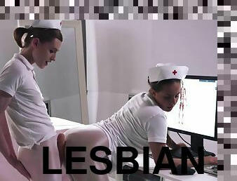 takaapäin, hoitaja, sukkahousut, pillu-pussy, remmidildo, lesbo-lesbian, hullua, jalat, nussiminen, dildo