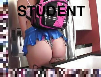 Sexy plumber ts tarynxo fucks student marilyn asshole