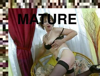 Mature mastubation