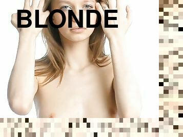 Blonde perfection gloria gets her tight cunt stretched