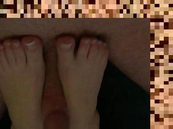 amateur, maison, couple, pieds, fétiche, branlette-avec-les-pieds