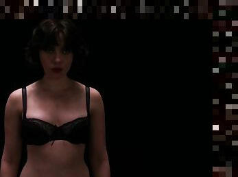 Scarlett johansson naked under the skin