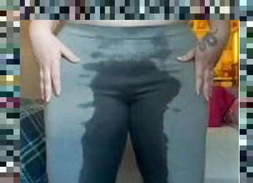 wetting gray leggings