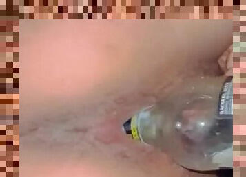 Horny gf puts wine bottle inside her tight vegina... Gf ne chut me ghusai beer bottle