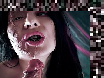 Curvy hot MILF - evil witch solo pussy masturbation and pee pissing (Arya Grander) horror porn - PissVids