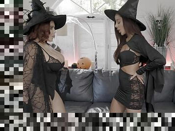Lesbians combine Halloween with naughty oral perversions