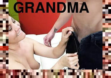 Grandmas vag jizzed over