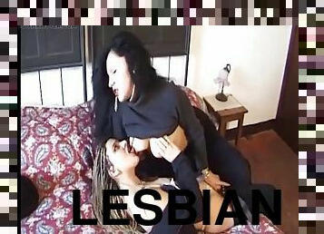 paroasa, pasarica, lesbiana, cu-degetelul, italian, bruneta