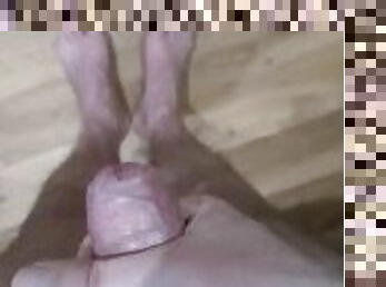 masturbation, amateur, ejaculation-sur-le-corps, pieds, point-de-vue, ejaculation, britannique, fétiche, solo, branlette-avec-les-pieds