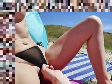 4K - Slut wife wants to have shaking orgasm with fingering near people in beach