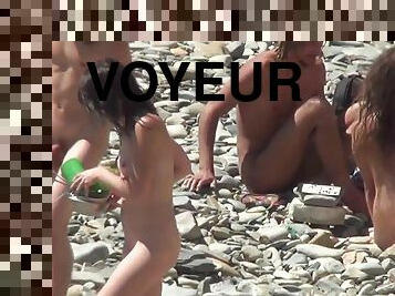 nudiste, en-plein-air, public, chatte-pussy, cam, plage, voyeur, jeune-18, naturel, brunette