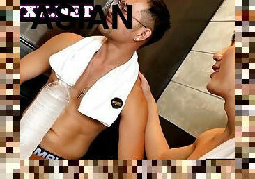 Thai handsome men get fucked in the sauna
