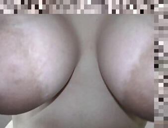 tetas-grandes, adulterio, esposa, mamá, corrida-interna, regordeta-chubby, primera-persona, natural, madre, tetas