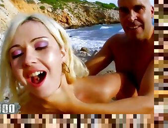 Angel Summers Anal Beach Porn - Blonde Angel - Susanne brend