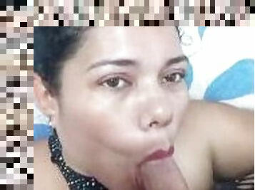 Deliciosa mamada de mi esposa con su plug puesto