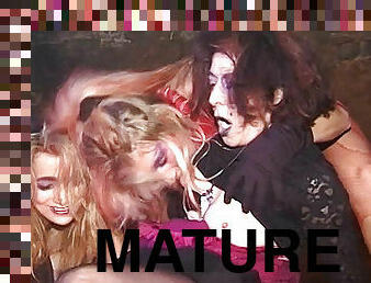 wild mature witches fuck orgy