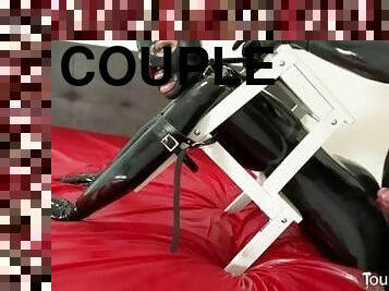 bdsm, couple, esclave, fétiche, latex, bâillonnement, bondage, fessée, caoutchouc