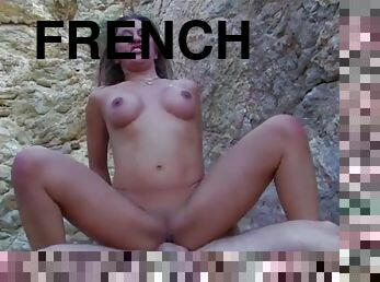 gros-nichons, en-plein-air, amateur, énorme-bite, milf, branlette, fellation-profonde, française, plage, européenne