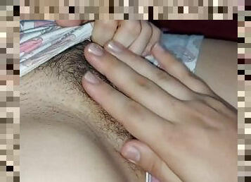 tetas-grandes, peluda, masturbación, coño-pussy, amateur, babes, casero, latino, natural, hermana