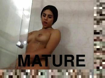 bañando, coño-pussy, esposa, amateur, maduro, babes, madurita-caliente, regordeta-chubby, bragas, novia