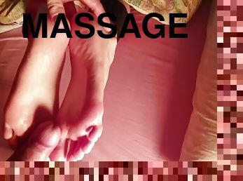 18 year oiled feet and hot massage to cum before bedtime
