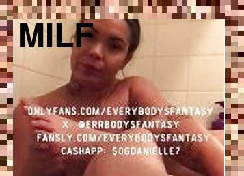 Sexy Milf Spitting on Feet Spitting on Toes in bathtub