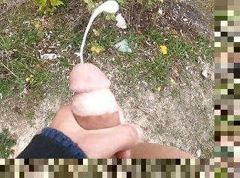 SWEET 18 TEEN BOY JERKS OFF OUTSIDE / POV MALE MASTURBATION