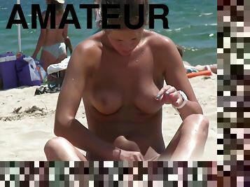 nudiste, en-plein-air, amateur, milf, cam, plage, espion, voyeur, brunette, caché