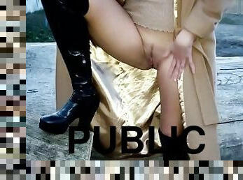 paroasa, public, pasarica, amatori, milf, chilotei, fetish, cizme, pozat-tatele, piciore