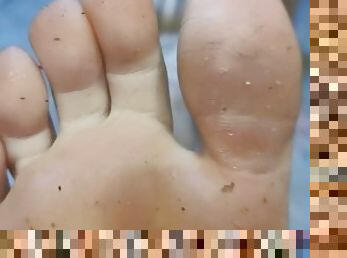 Goddess dirty feet and spit domination (TRAILER)